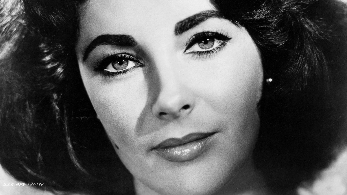 Elizabeth Taylors Eyes Shown In 14 Rare And Stunning Photos