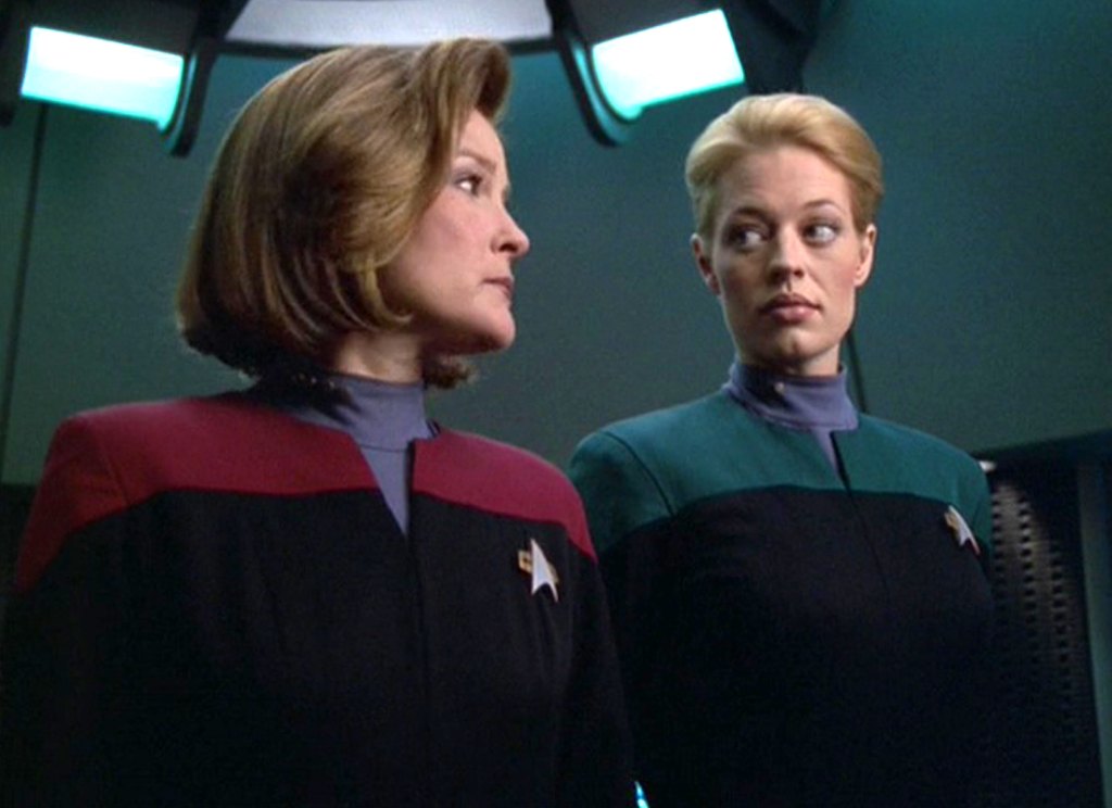 star trek voyager - janeway and seven of nine