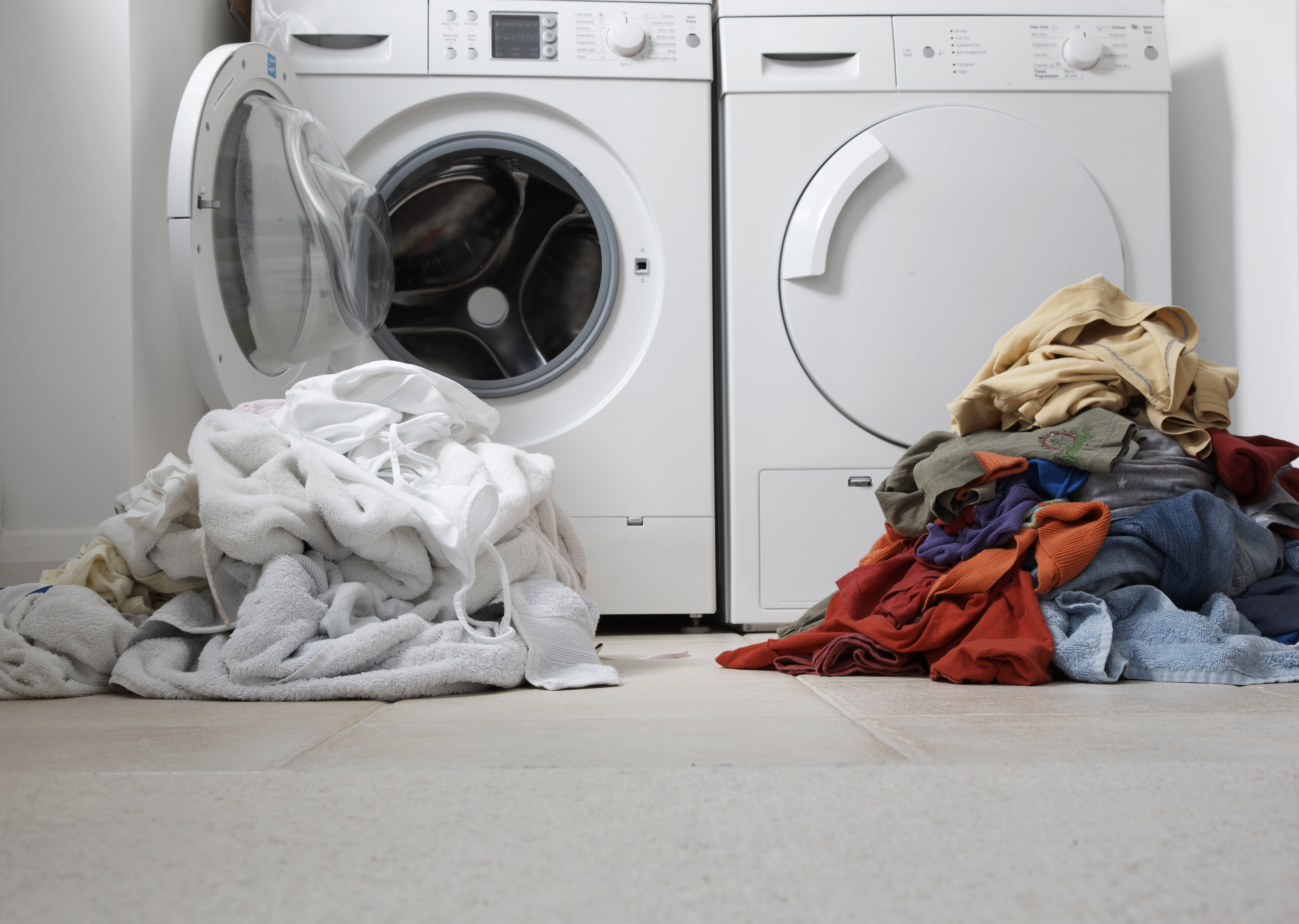 how long can you leave laundry in the washer