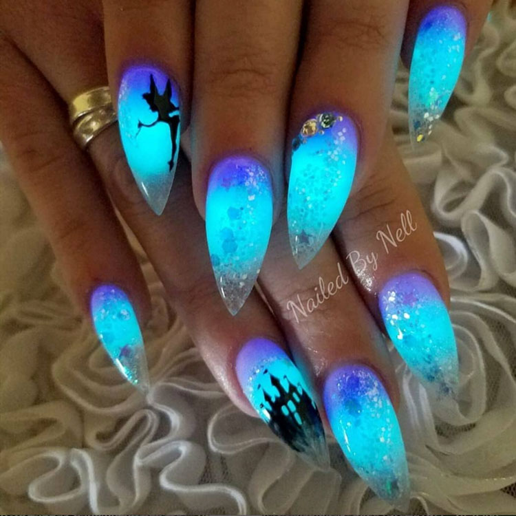 glow in the dark nails blue