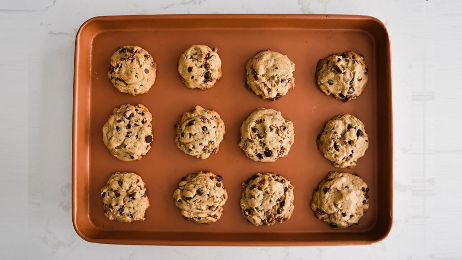 best-cookie-sheets-for-guaranteed-baking-success