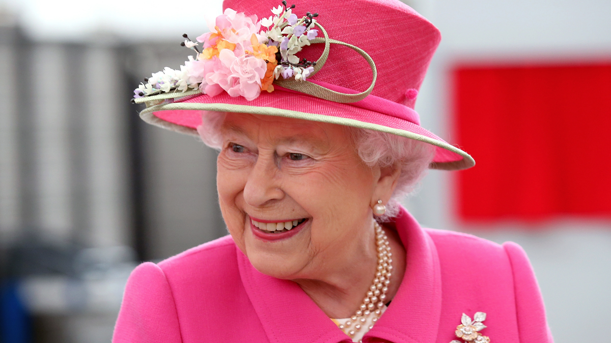 Former Royal Chef Shares The Queen's Chocolate Birthday Cake Recipe 