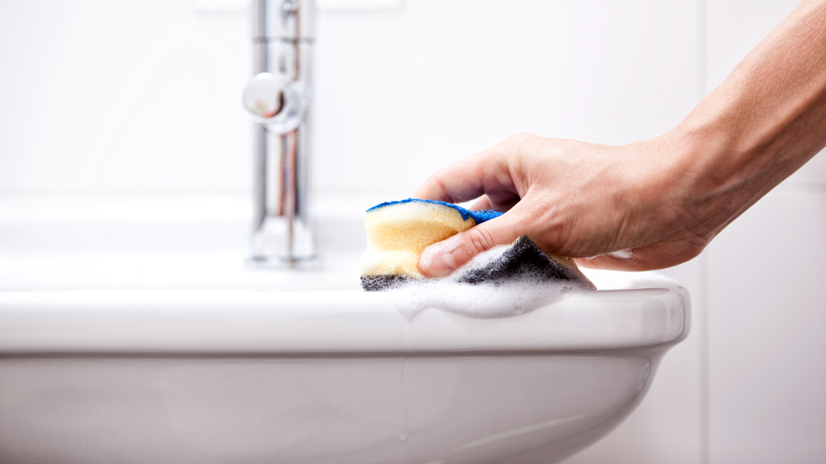 Make Bathroom Scrubbing Easier 