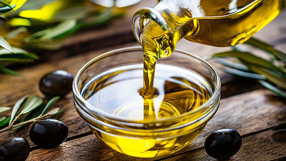 Olive Oil for Weight Loss: How You Can Reap the Benefits