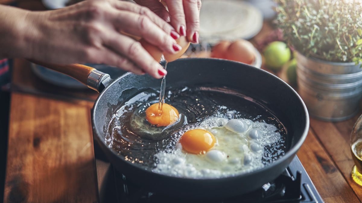Why You Should Fry Your Eggs in Bacon Grease | Woman's World
