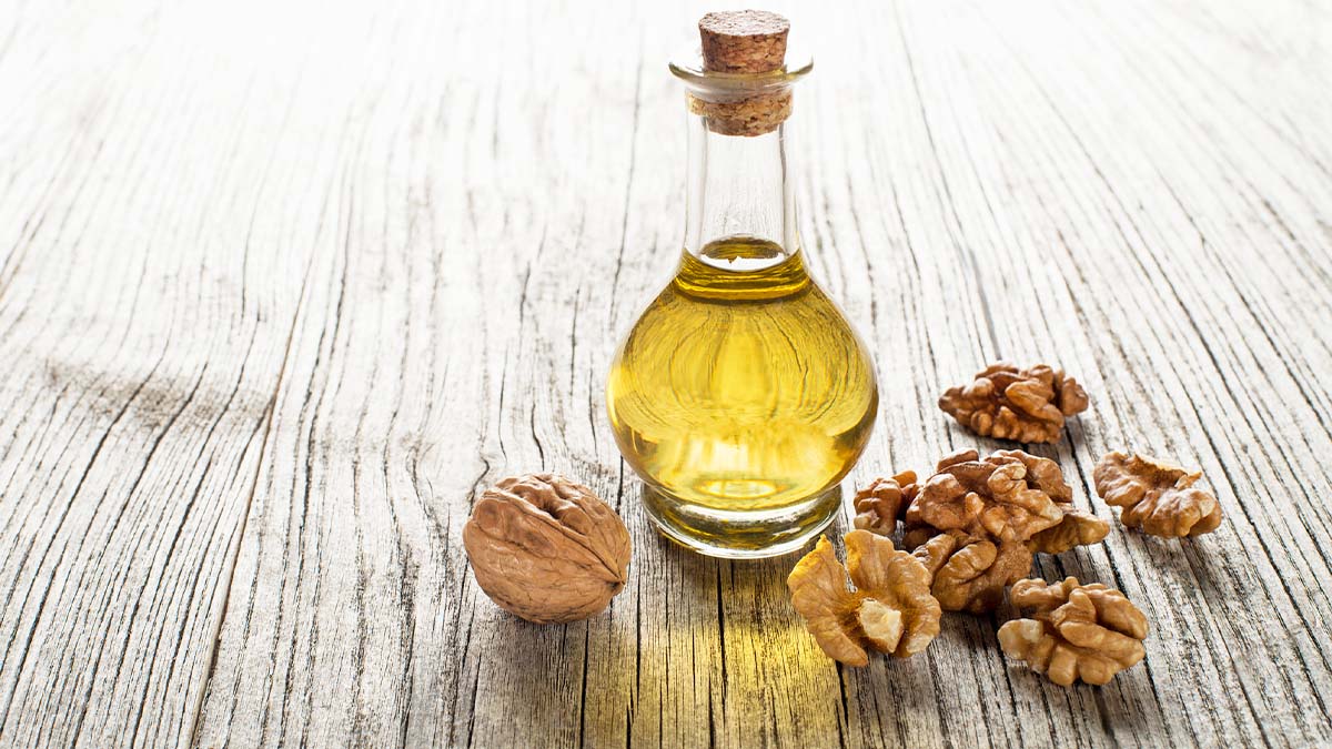 What is walnut oil, its benefits and the right way to use this oil