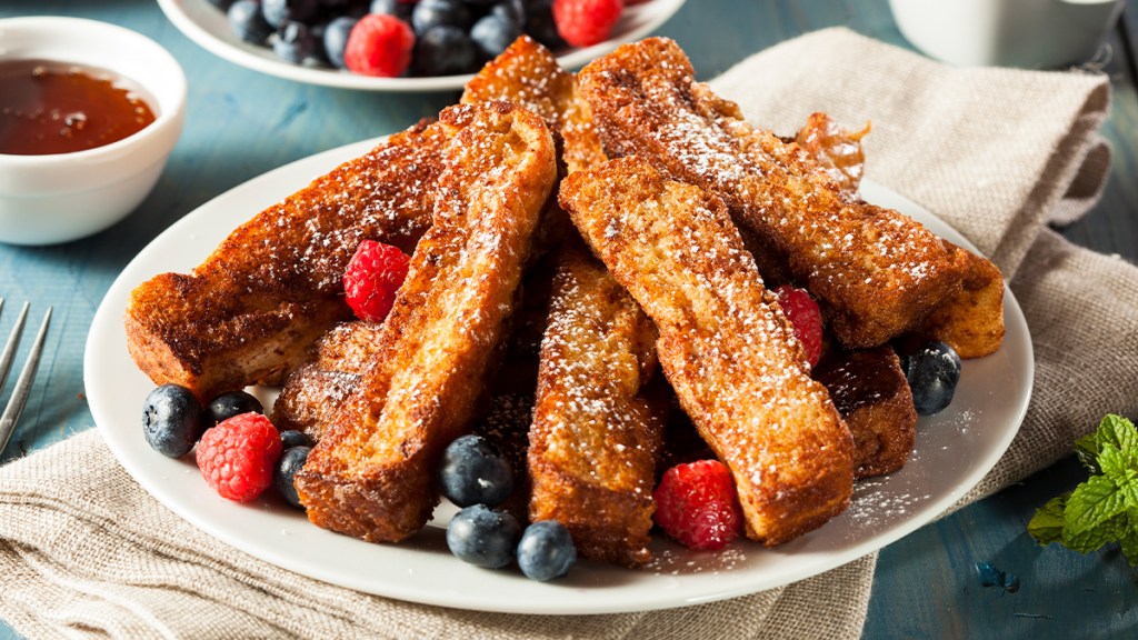French toast sticks with blueberries for brain health