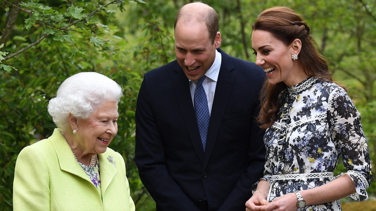 Queen Elizabeth Views William and Kate as the 'Future' of the Monarch and  Charles as Just an Interim, Biographer Says