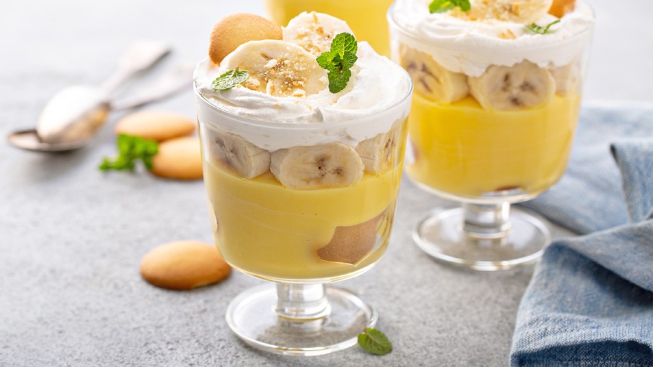 A classic banana pudding parfait