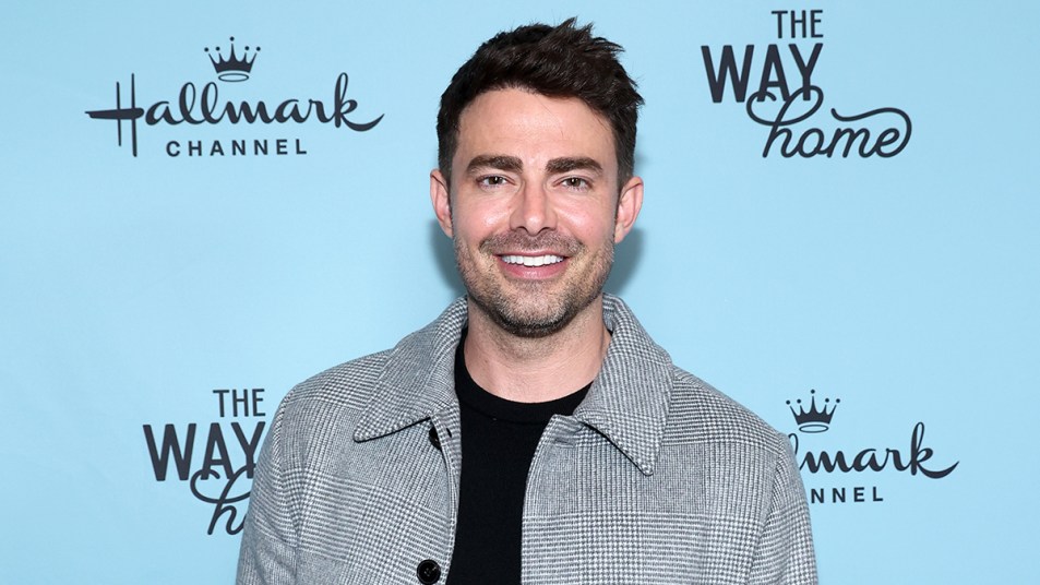 Our 6 Favorite Jonathan Bennett Hallmark Movies, Ranked| Woman's World