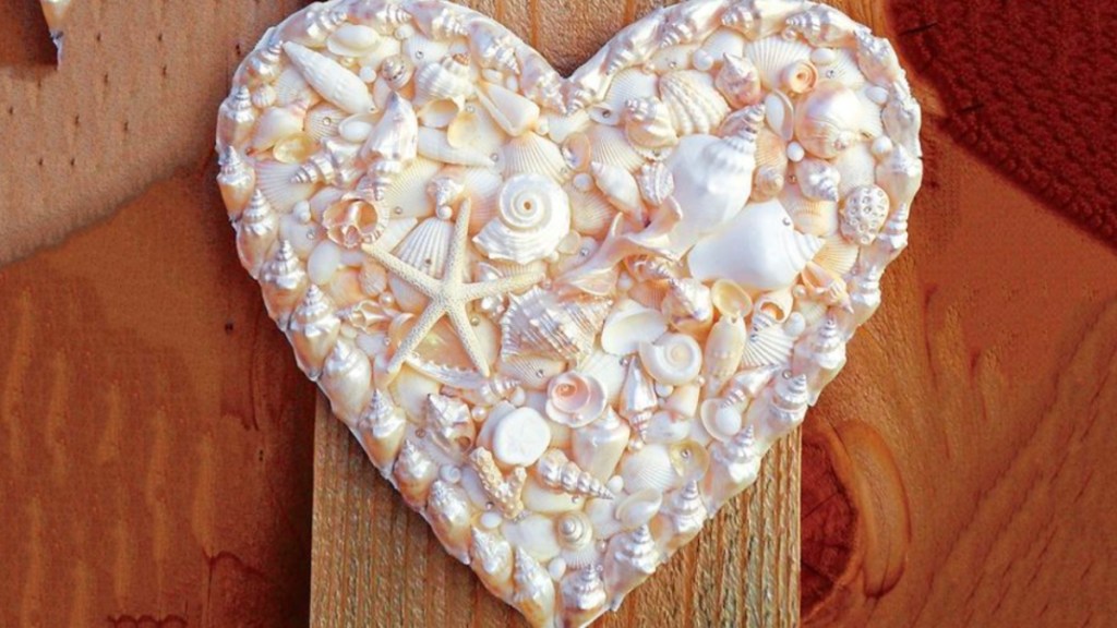 Seashell crafts: Seashell Heart