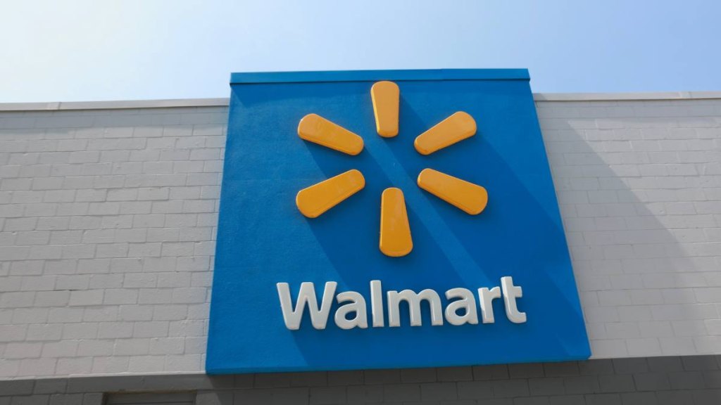 Walmart Apple Juice Recall 10,000 Cases With High Arsenic Woman's World