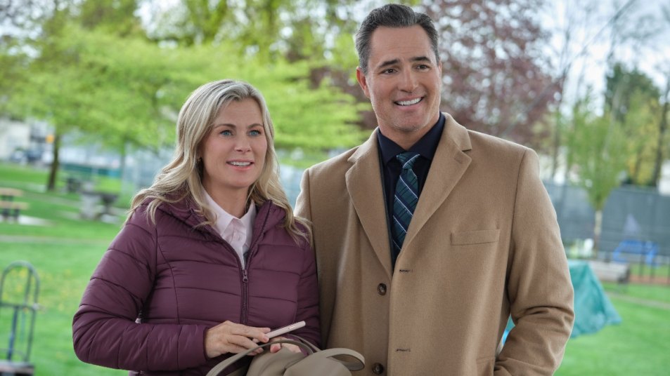 Alison Sweeney, Victor Webster, A Sprinkle Of Deceit: A Hannah Swensen Mystery, 2024