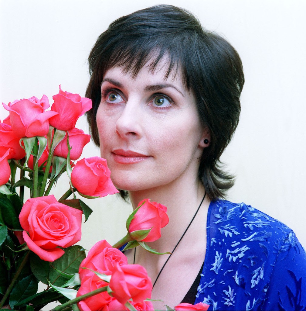 Enya in 2000