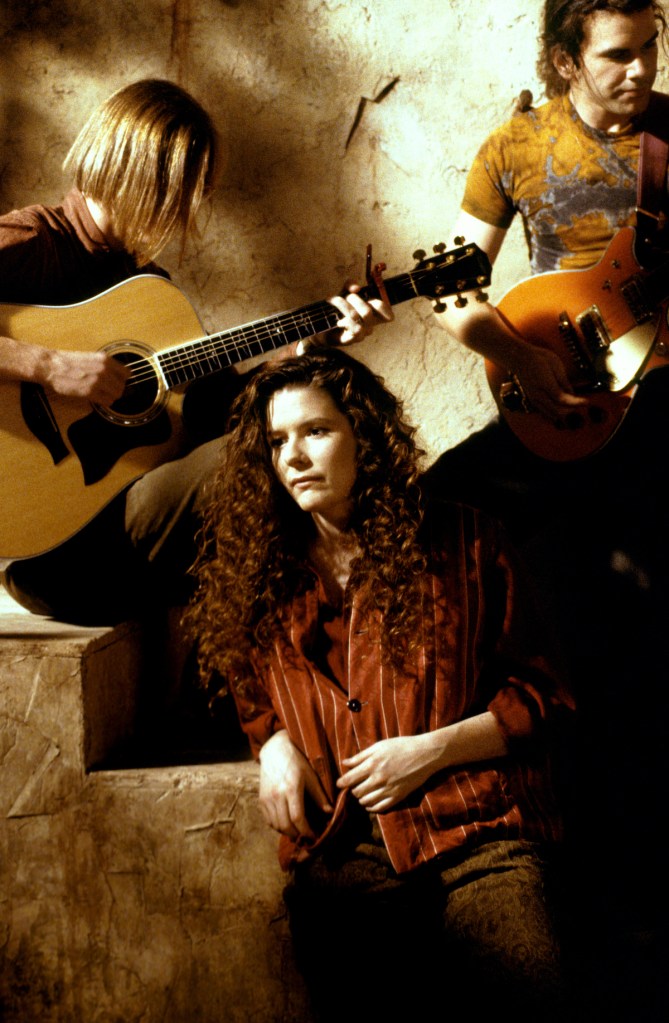 Edie Brickell in 1990