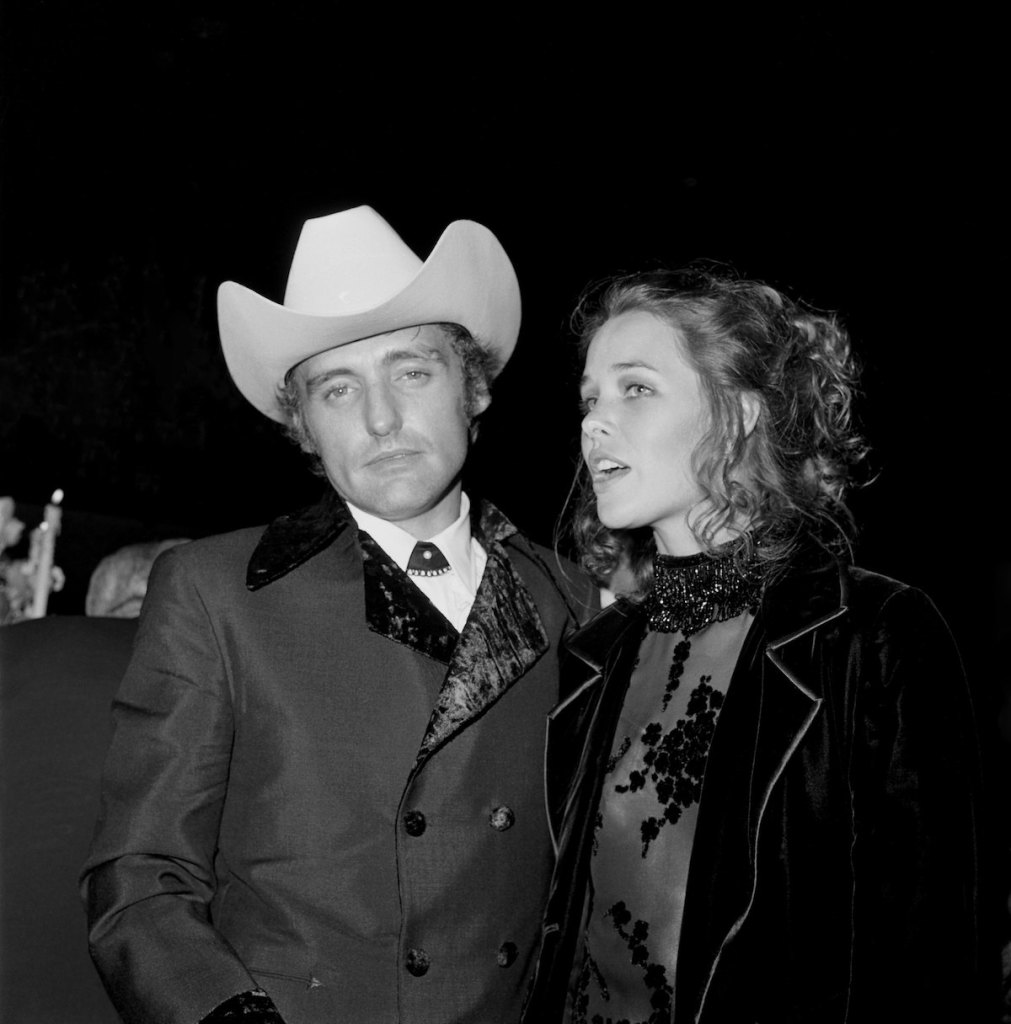 The singer and Dennis Hopper in 1970