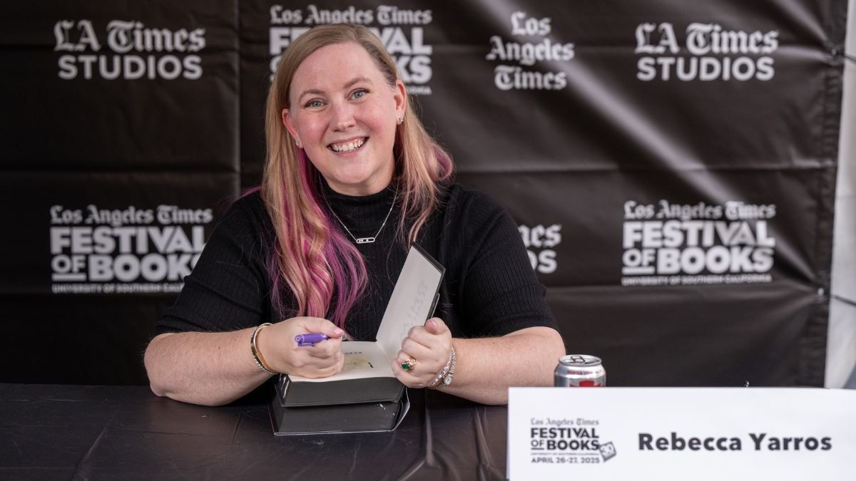 Rebecca Yarros, who has Elhers-Danlos syndrome, in 2025