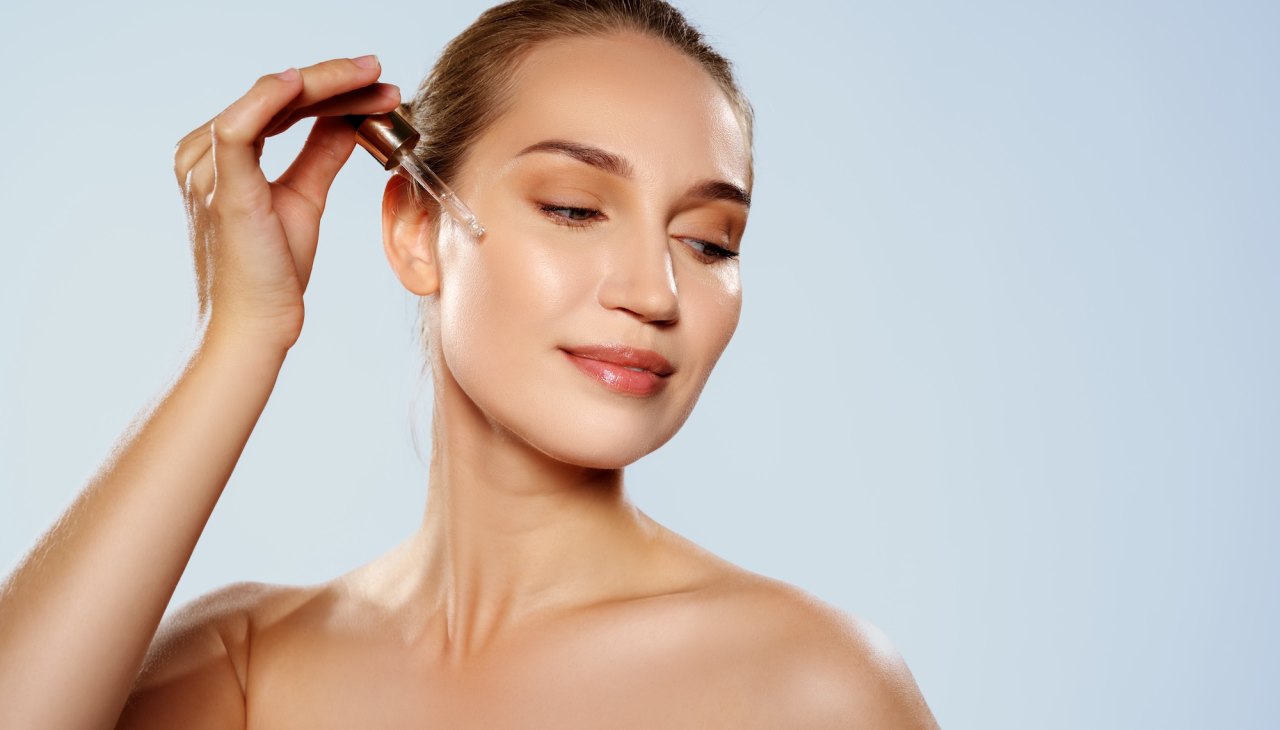 GettyImages-2257167881- As Your Skin Ages, Don’t Forget About Your Body. Here’s Why Salicylic Acid Can Help