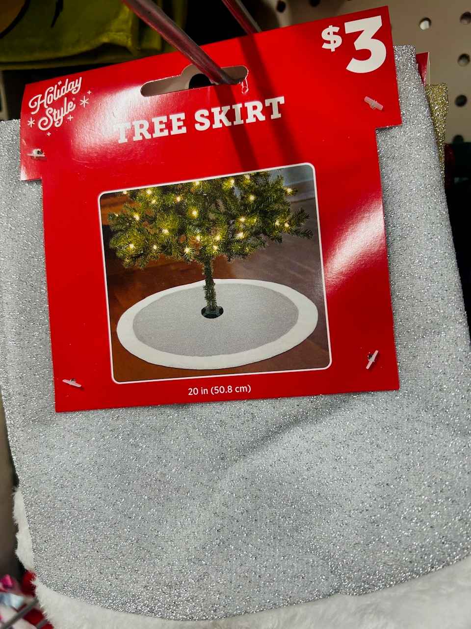 Tree skirt