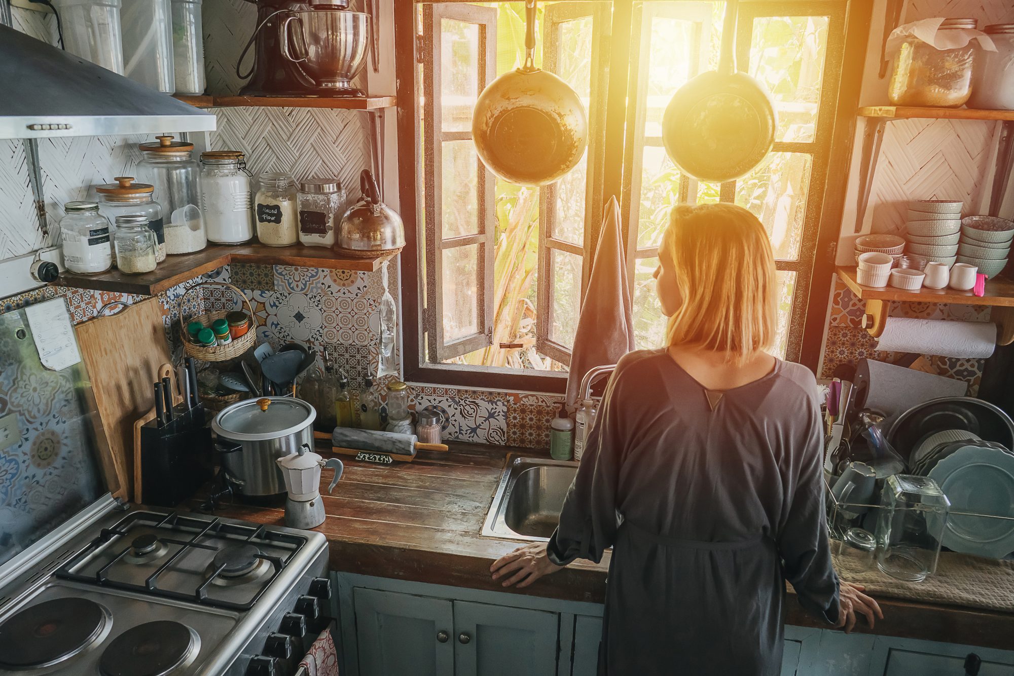 GettyImages-why-your-kitchen-feels-crowded1272074231-e1790881049466.jpg